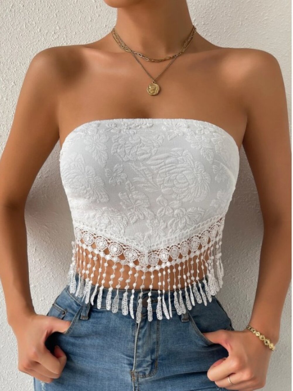 SHEIN VCAY Jacquard Guipure Lace Fringe Hem Tie Back Crop Tube Top